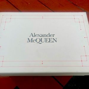 Teal green and white Alexander Mc Queens